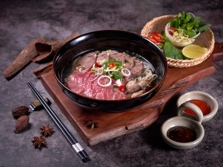 CHIC Restaurant & Bar | Bay Hotel Ho Chi Minh